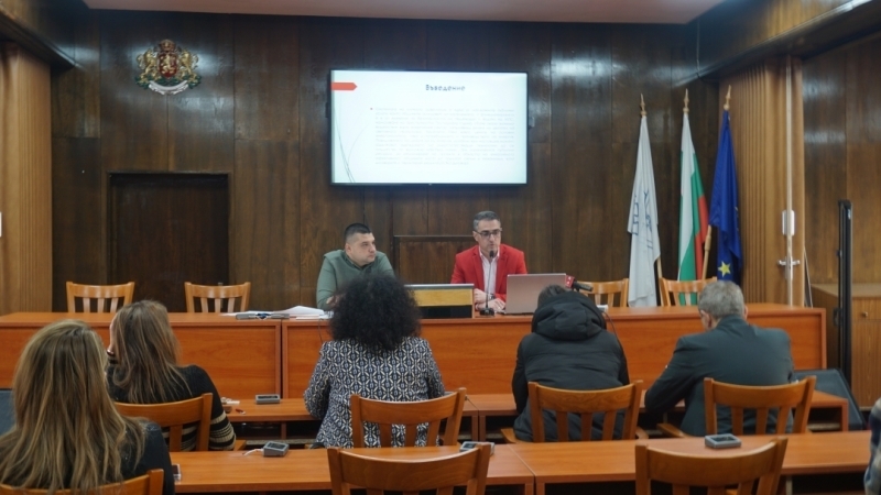 Общината планира сключването на ЕСКО договор за изграждане на енергоспестяващо улично осветление в Русе, Средна кула и Долапите