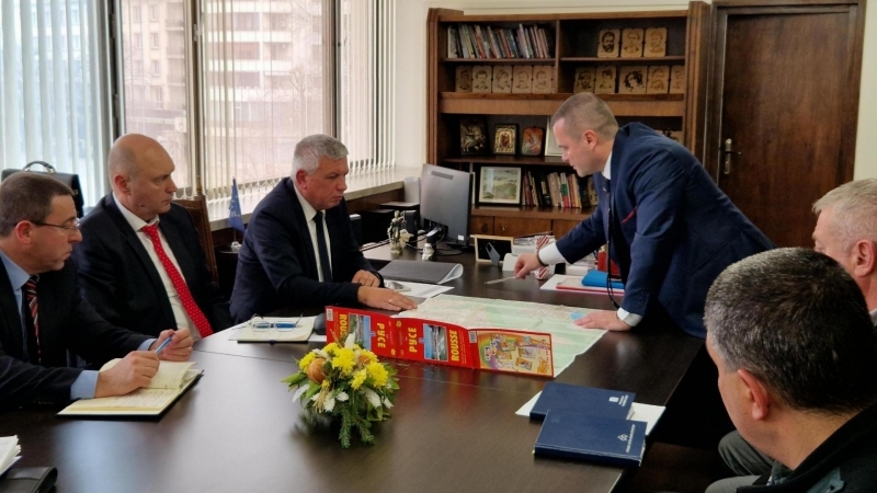Регионалното министерство ще проектира спешно уширяването на бул. „България“