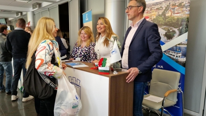 Платформата BULGARIA WANTS YOU проведе националния кариерен форум "Живот и кариера - Защо в България?" на 25 ноември в Русе